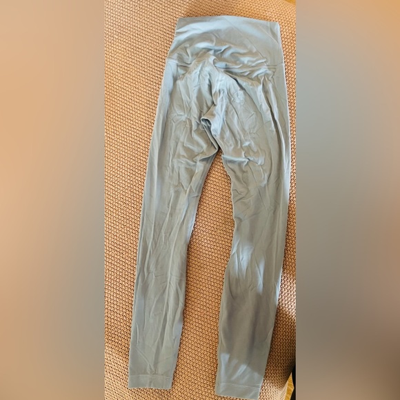 Lululemon leggings : pastel blue size 2 - Picture 3 of 5